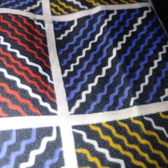 Totes Rain Scarf Water Repellent Italy Polyester Multicolor Geometric Design - Picture 4 of 9